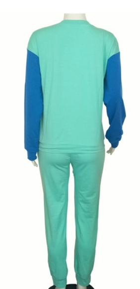 Women clothes - Picture 1 of 3